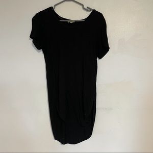 Aritzia Wilfred Black Side Slit Shirt in XS